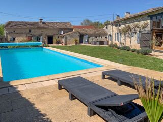  Maison  vendre 10 pices 234 m