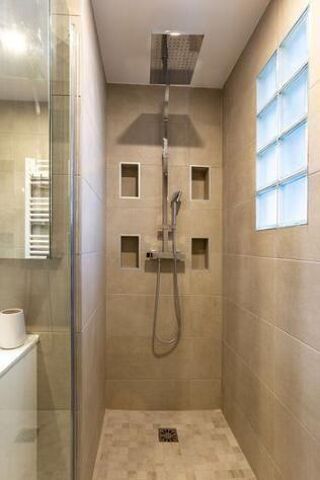  Appartement à louer 5 pièces 84 m²