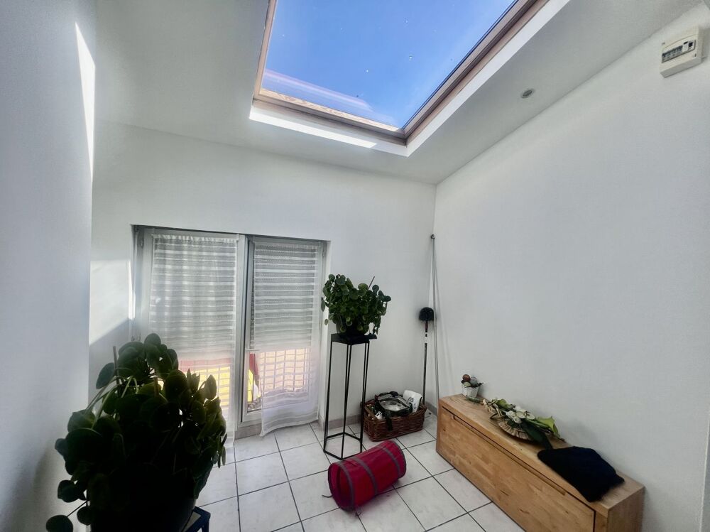 Vente Maison Maison de village AVEC GRANDE REMISE ET LOGGIA Saint gilles