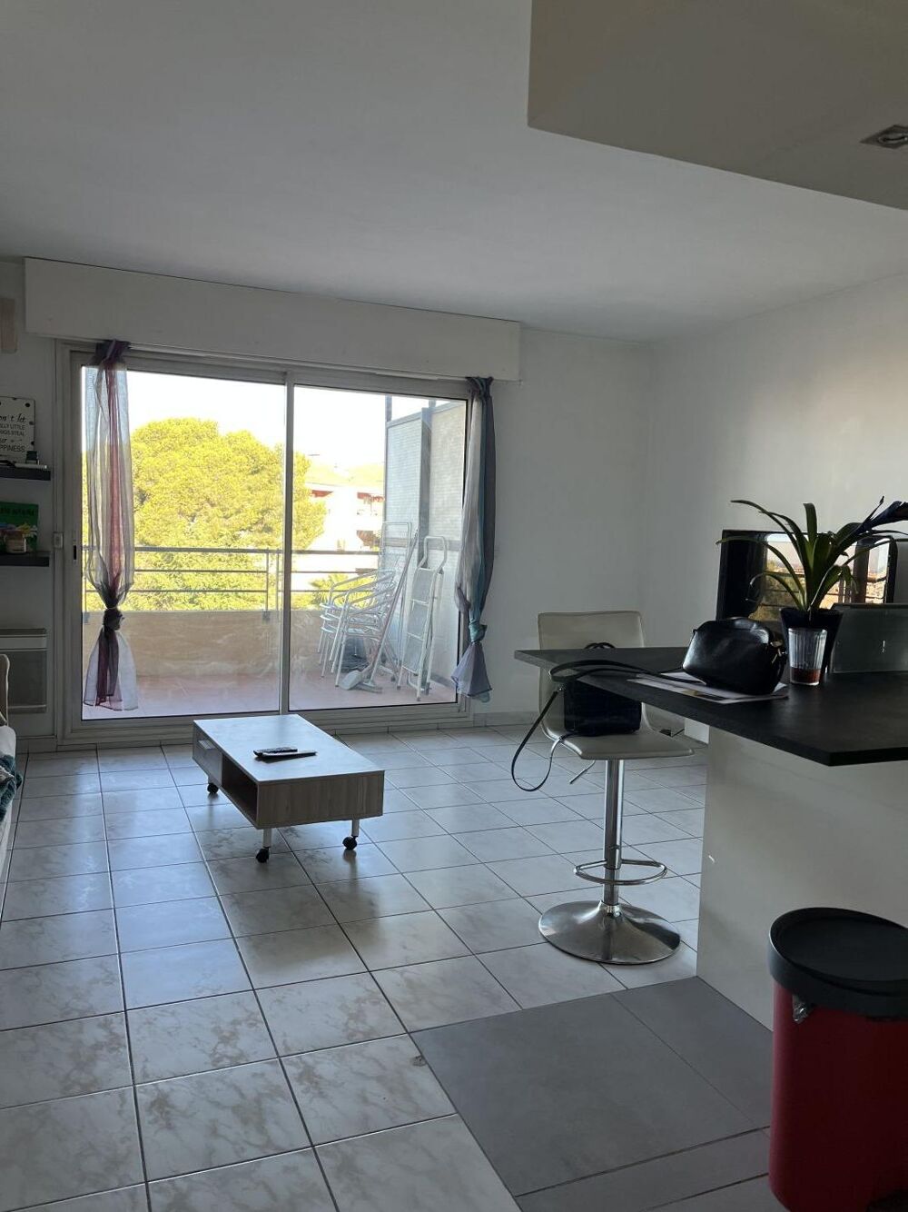 Location Appartement 2 Pièces Grande terrasse, belle vue Marseille 12