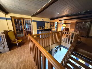  Maison  vendre 9 pices 440 m