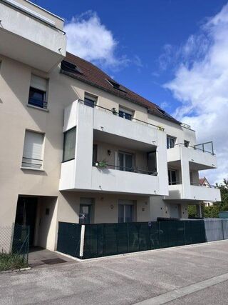  Appartement à louer 3 pièces 70 m²