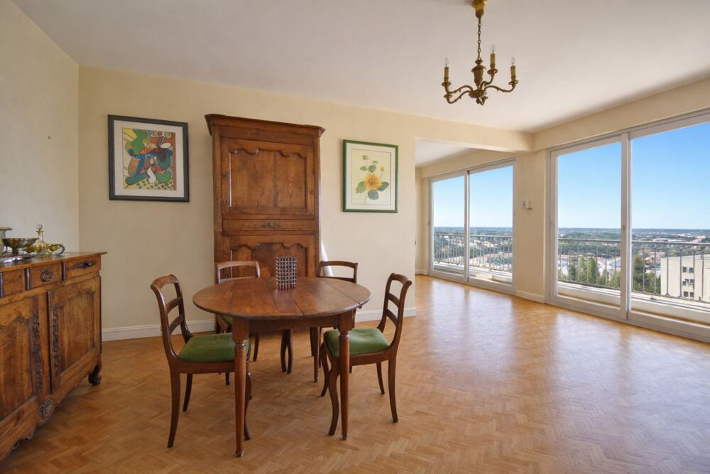 Vente Appartement 5 Pièces Réf : Pivoine Cholet