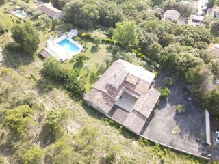  Maison  vendre 10 pices 220 m