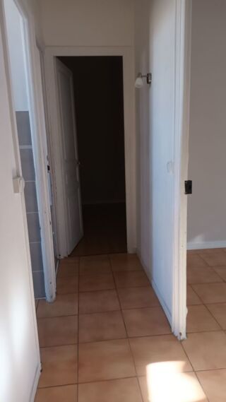  Appartement à louer 3 pièces 44 m²