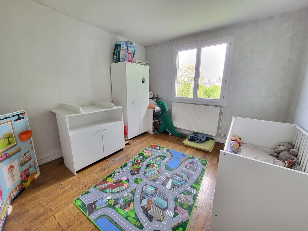 3 Pièces LOUE avec garage, cave et grenier