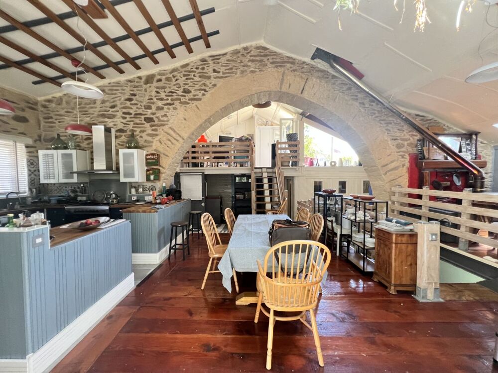 Maison en pierre à autonomie énergetique