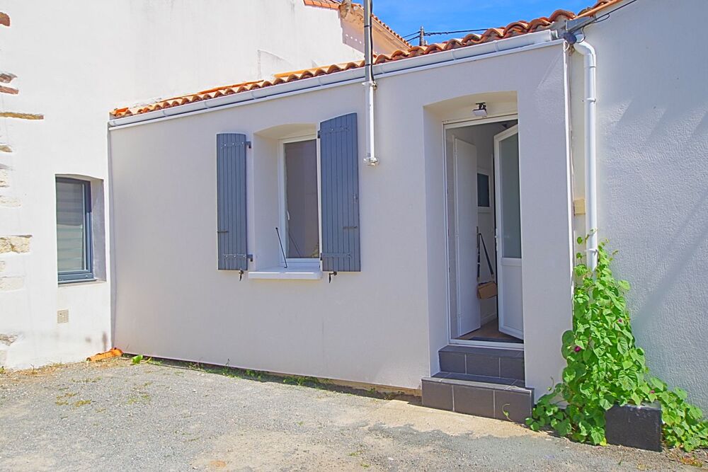 Maison Proche port Olonna