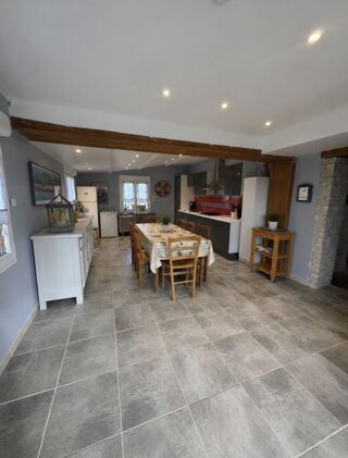  Maison à vendre 10 pièces 248 m²