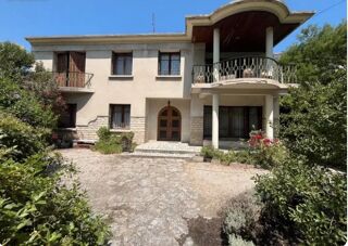 Maison 9 pièces 202 m² · à Carpentras · 202 m² · 395 000 €