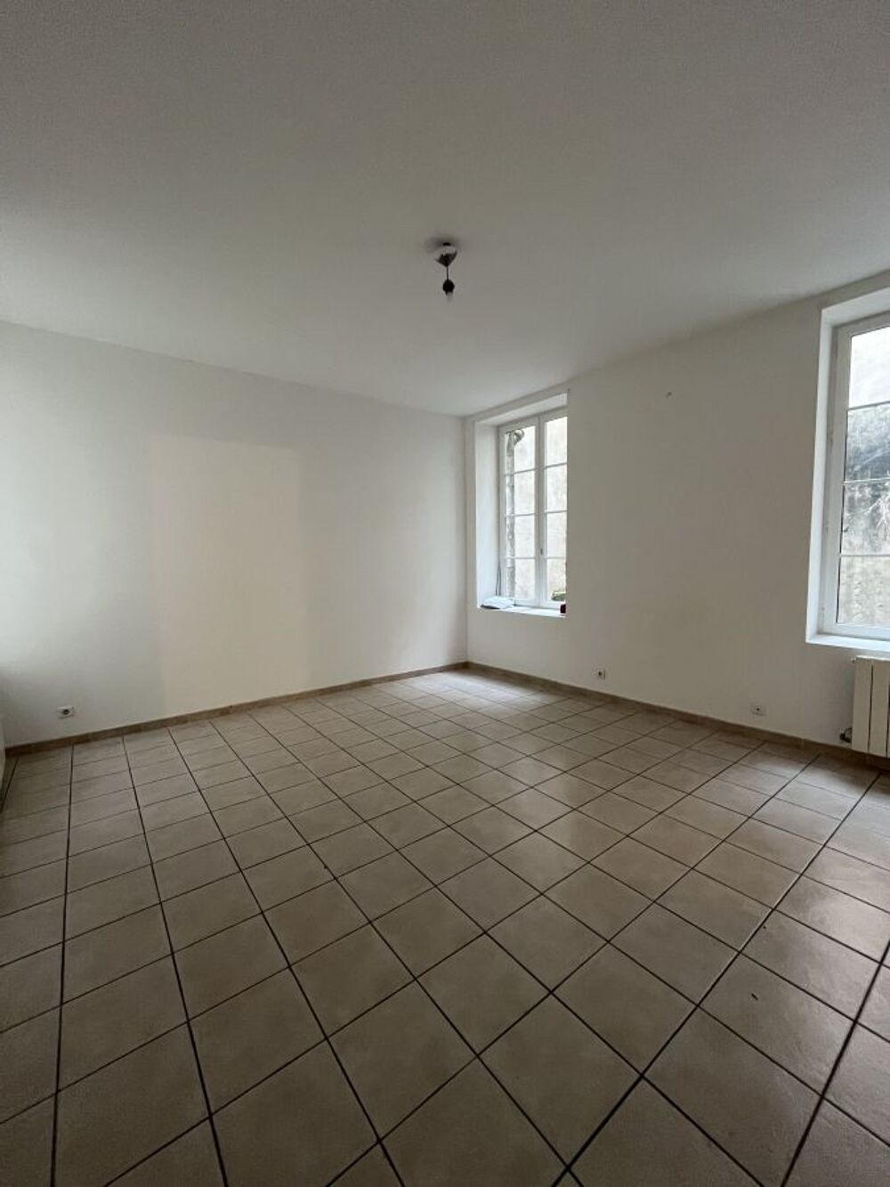 Location Appartement 1 Pièce Nimes