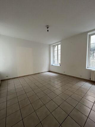 Location Appartement 1 Pièce Nimes