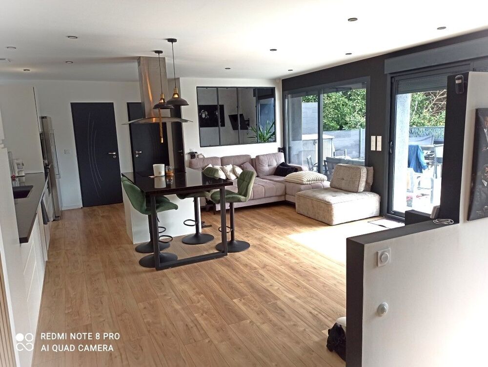 Vente Maison Villa plain-pied + souplex Saint genest lerpt