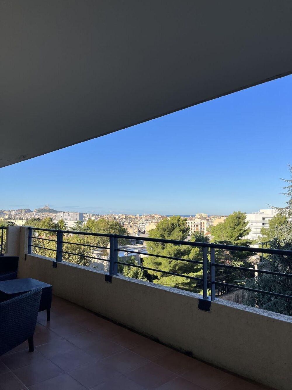 Location Appartement 2 Pièces Grande terrasse, belle vue Marseille 12