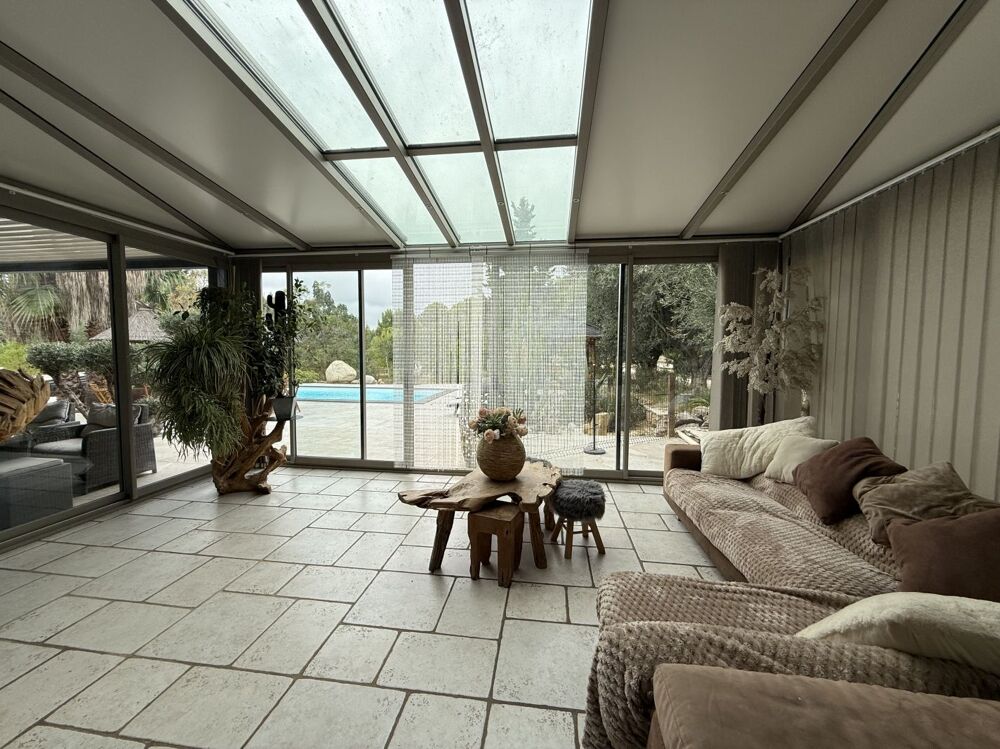 � vendre  Maison M�ze (34140)