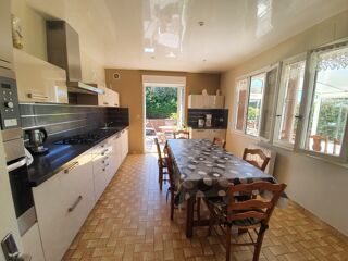  Maison à vendre 10 pièces 165 m²