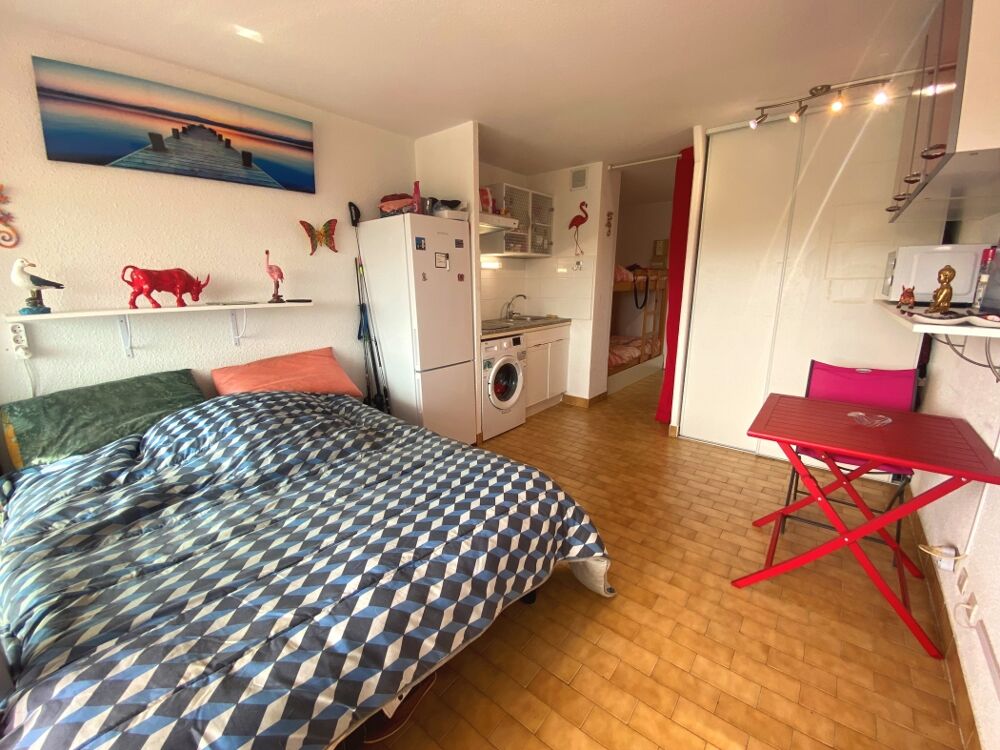 Studio Cabine + PARKING