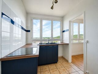  Appartement à louer 3 pièces 61 m²