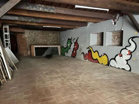   Local commercial Entrepot 