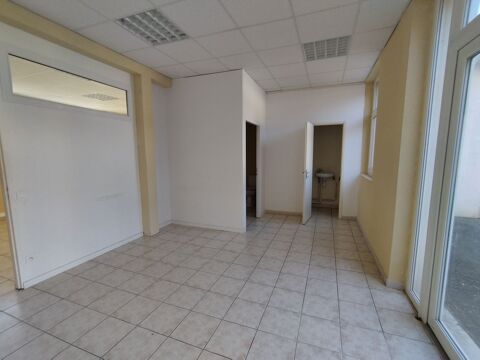Local commercial Bureau 206700 46000 Cahors