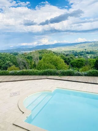  Maison � vendre 7 pi�ces 205 m�