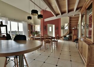  Maison à vendre 10 pièces 195 m²