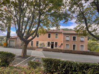  Immeuble à vendre 15 + pièces 572 m²