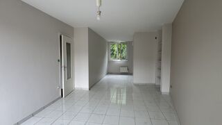  Appartement à louer 4 pièces 90 m²