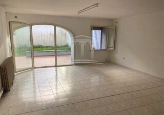  Immeuble � vendre 8 pi�ces 209 m�