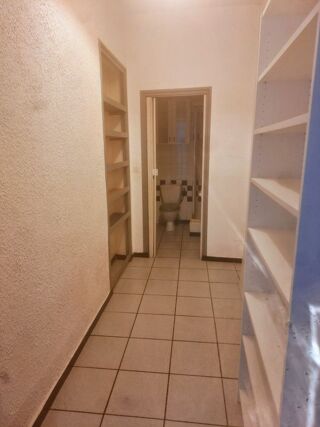 Appartement à louer 2 pièces 60 m²