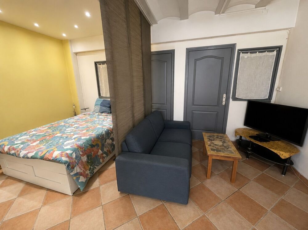 Vente Appartement Studio rdc dans les remparts Aigues mortes
