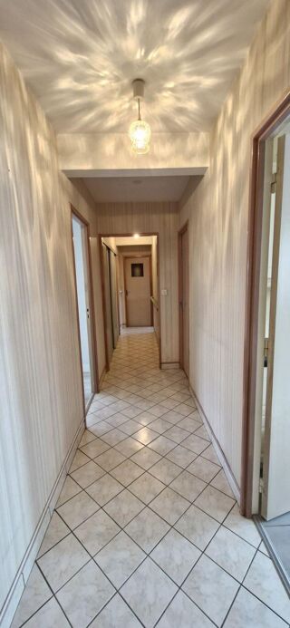  Appartement  vendre 4 pices 70 m