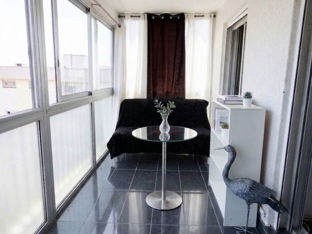 Vente Appartement 2 Pièces Superbe F2 avec loggia vitrée Canet en roussillon