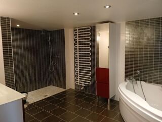  Appartement � louer 4 pi�ces 147 m�