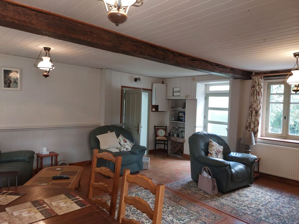 Maison 6 pièces 163 m² · à Clugnat · 163 m² · 135 000 €