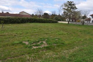  Terrain à vendre 1 pièce 1087 m²