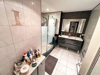  Maison � vendre 6 pi�ces 213 m�