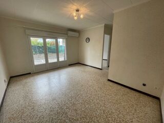 Vente Appartement 2 Pièces rdc avec terrasse et parking Le grau du roi