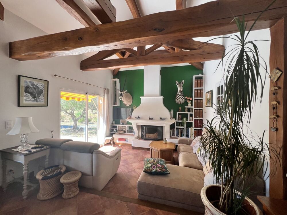Villa terrain de 2033 m²