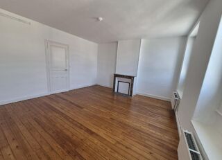  Appartement à louer 4 pièces 105 m²