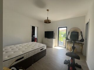  Maison  vendre 7 pices 245 m