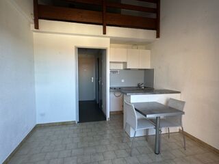  Appartement à louer 2 pièces 30 m²