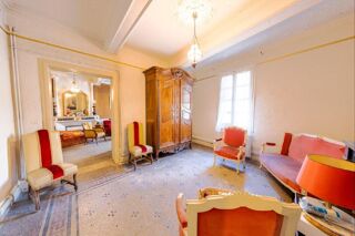  Maison � vendre 10 pi�ces 371 m�