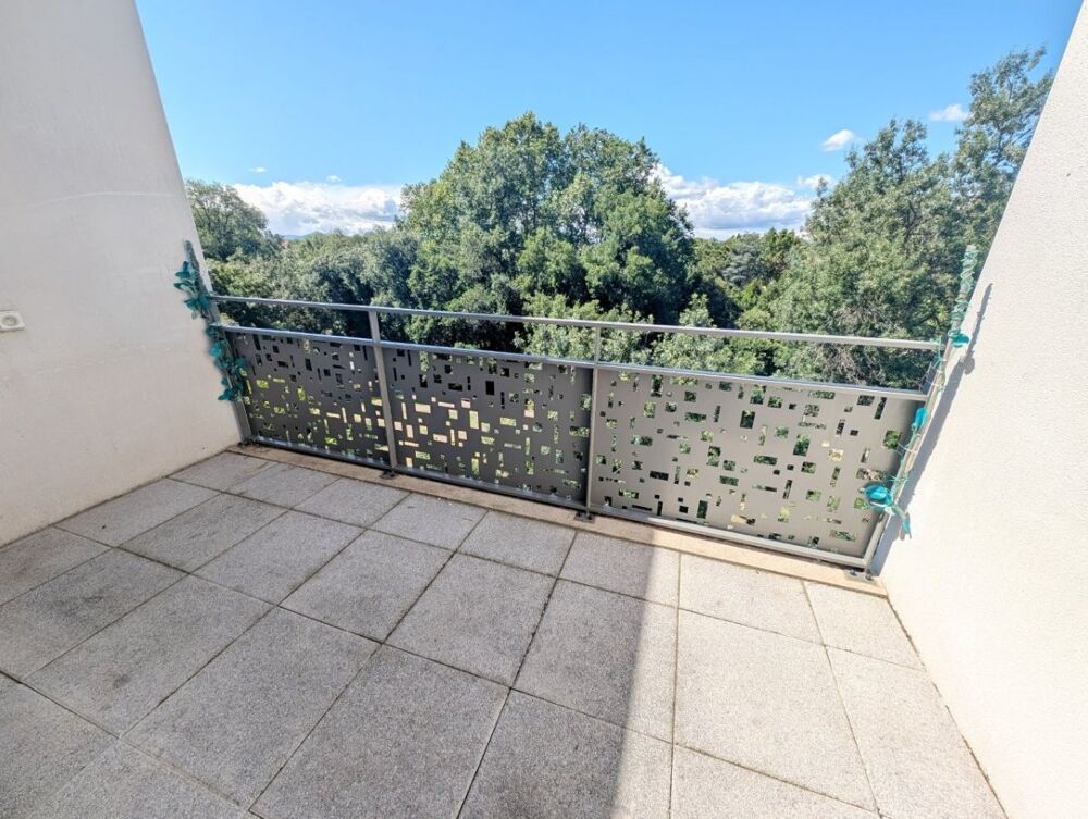 3 Pièces Appartement T3 récent avec terrasse