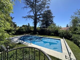  Maison � vendre 7 pi�ces 205 m�