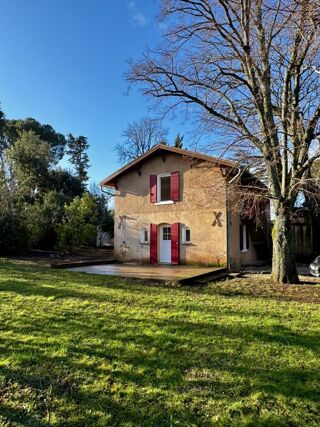  Maison à louer 7 pièces 136 m²