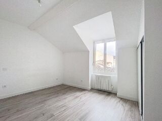  Appartement à louer 3 pièces 54 m²