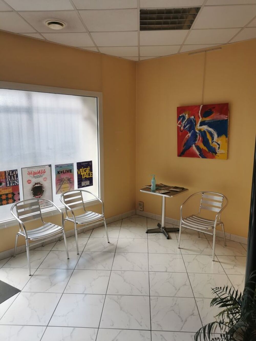   Local commercial Bureau dans cabinet paramédical 