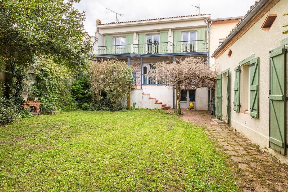 Maison 8 pièces 180 m² · à Moissac · 180 m² · 225 000 €