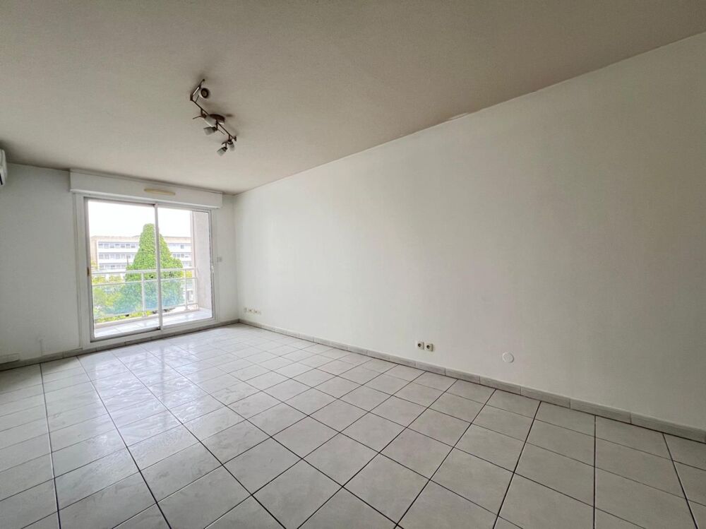 Vente Appartement 2 Pièces TYPE2-TERRASSE-PARKING Marseille 5